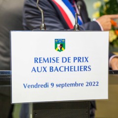 Remise de prix aux bacheliers