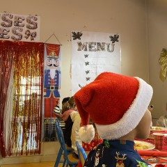 Repas de Noël en maternelle