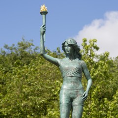 JO - Inauguration de la statue Olympia