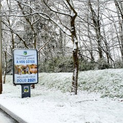 Ville d'Élancourt sous la neige.