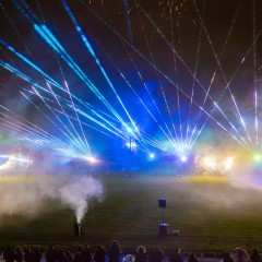 Spectacle pyrotechnique et laser de Noël 24